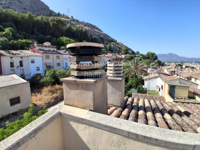 Foto db3c41ca-f204-49e5-9301-8e4fd60e367d. Edificio se vende casa en Cocentaina