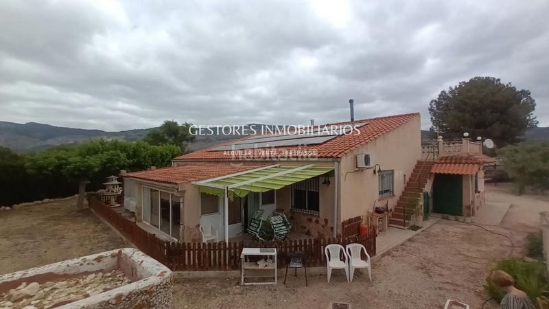 Foto 30266991-fa15-4afd-94a9-a6da0b6d10a0. Xalet amb calefacció aparcament piscina a Onil