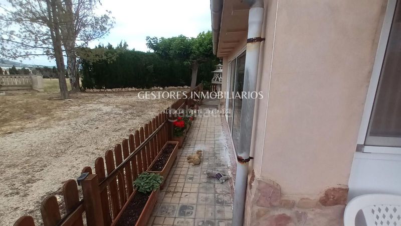 Foto 6f9887d7-8225-43c9-afdf-e1b9b48de052. Xalet amb calefacció aparcament piscina a Onil