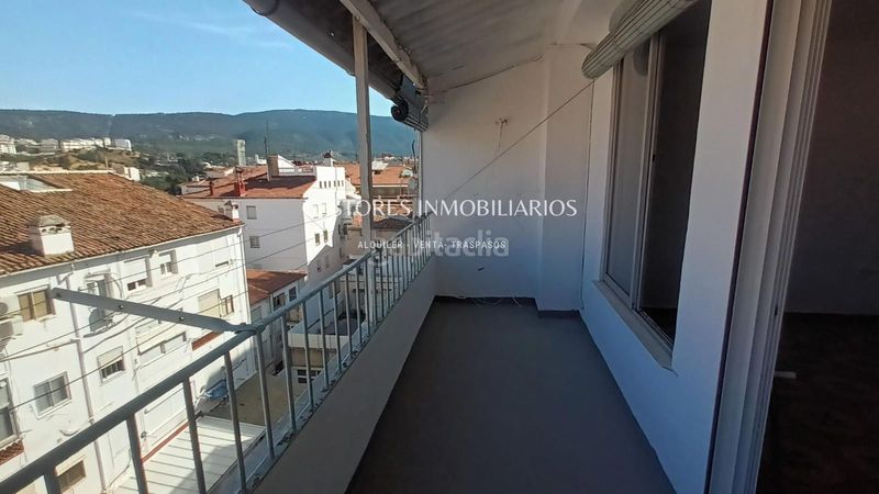 Foto 2fedd177-53c4-4430-b192-371984bd319b. Penthouse in Eixample Alcoi