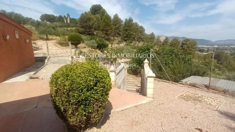 Foto 3e73d141-aa15-4e51-9dd4-ab5faa0c8df0. Xalet amb piscina a Cocentaina