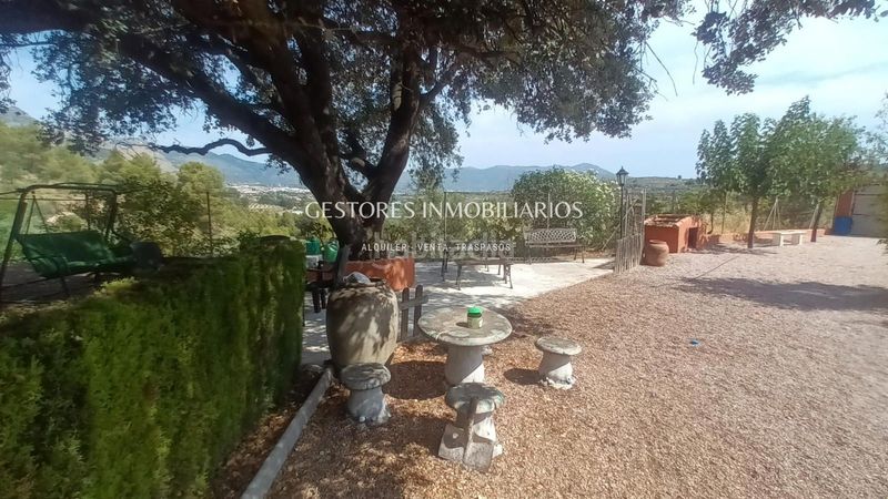 Foto 4bd70ec8-11b4-4c75-af04-37f0d6921a13. Xalet amb piscina a Cocentaina
