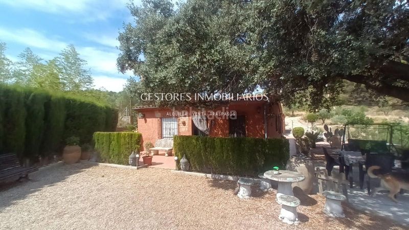 Foto 71fe0bc1-e025-42e9-8c66-6a1277ca1f41. Xalet amb piscina a Cocentaina