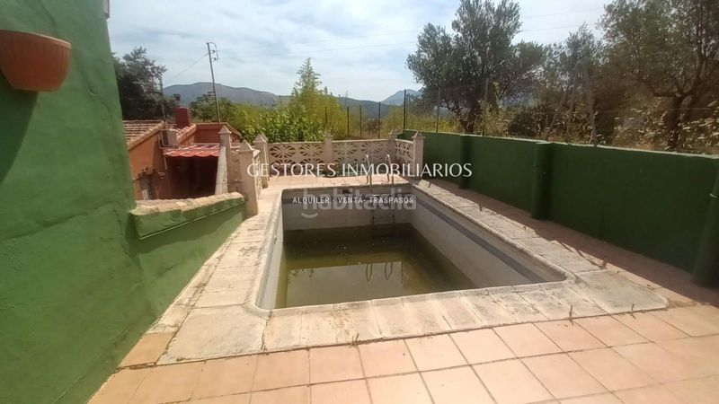 Foto 7cd1e64d-cb87-4955-82c4-b12c89f92f8b. Xalet amb piscina a Cocentaina