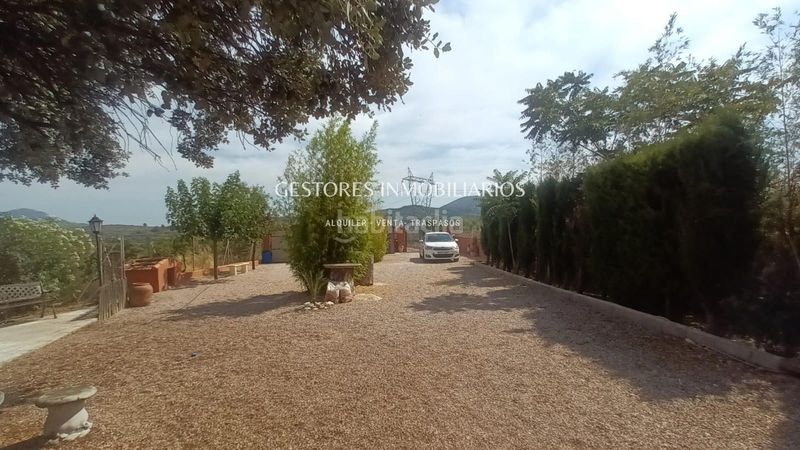 Foto a0f81d19-4c6d-4d95-ba51-5f9e0930ae33. Xalet amb piscina a Cocentaina