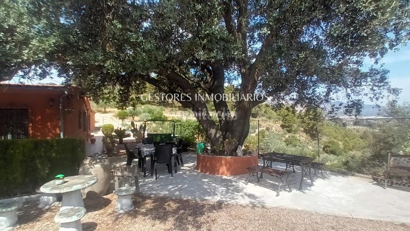 Foto b02d2594-4e74-45dc-9c6a-afdbb54cf31a. Xalet amb piscina a Cocentaina
