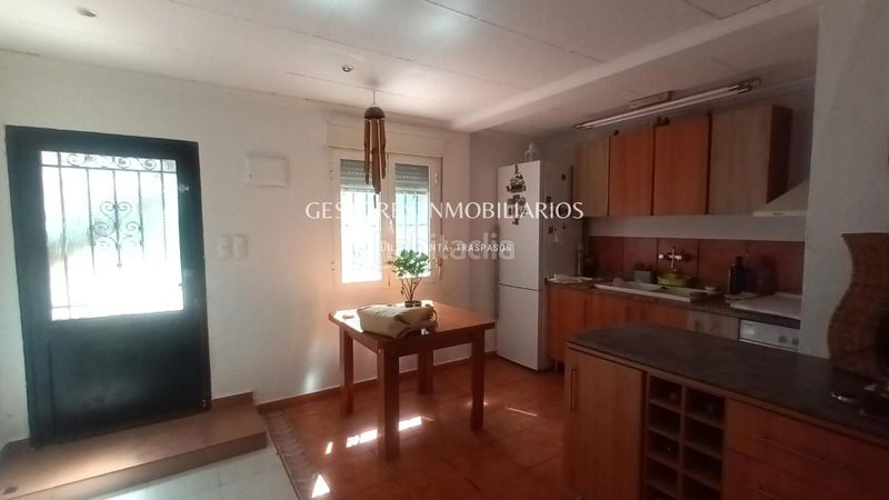 Foto f6bf1a95-772a-4d65-963d-be373c377221. Xalet amb piscina a Cocentaina