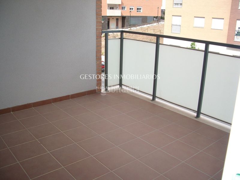 Foto 9a73f2a6-8b97-4f79-9c8d-ce7d9d5f2d95. Pis amb calefacció aparcament a Zona Nord Alcoi