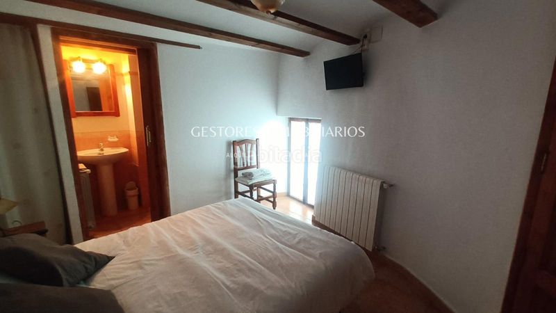 Foto 0c3aad8f-4623-4282-827f-63c1206a5862. Casa amb calefacció aparcament a Penàguila
