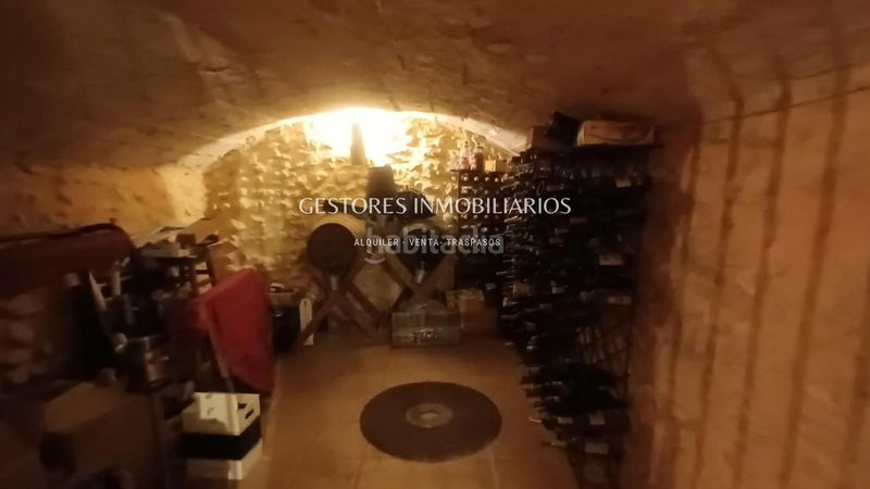 Foto a5afefd0-d3cb-454d-ac1f-ea4313a08c75. Casa amb calefacció aparcament a Penàguila