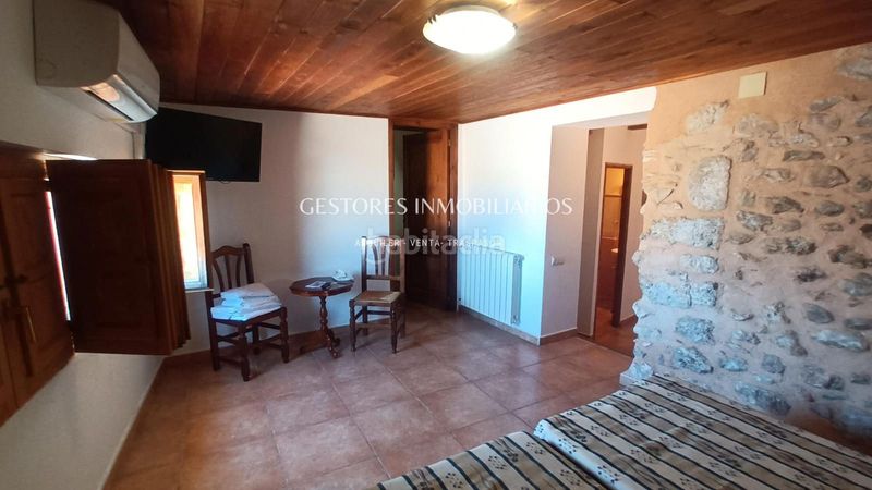 Foto bbe7989e-17c1-47a3-be1e-8ec0c928dfb5. Casa amb calefacció aparcament a Penàguila