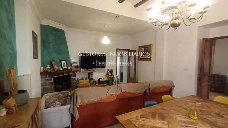 Foto c1be58b4-d44f-4756-93b4-bad2ea12e307. Casa amb calefacció aparcament a Penàguila