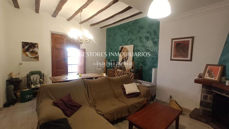 Foto e98a31c4-3938-4641-94ee-8b6fe7840dd1. Casa amb calefacció aparcament a Penàguila