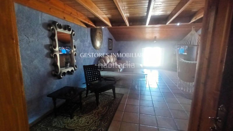 Foto fa426845-bb1b-45c8-867f-e82bfc9f0e36. Casa amb calefacció aparcament a Penàguila