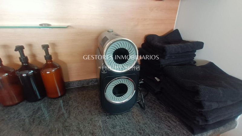 Foto 9d01cd67-2a91-4ddd-978c-298840e08655. Local comercial a Zona Nord Alcoi
