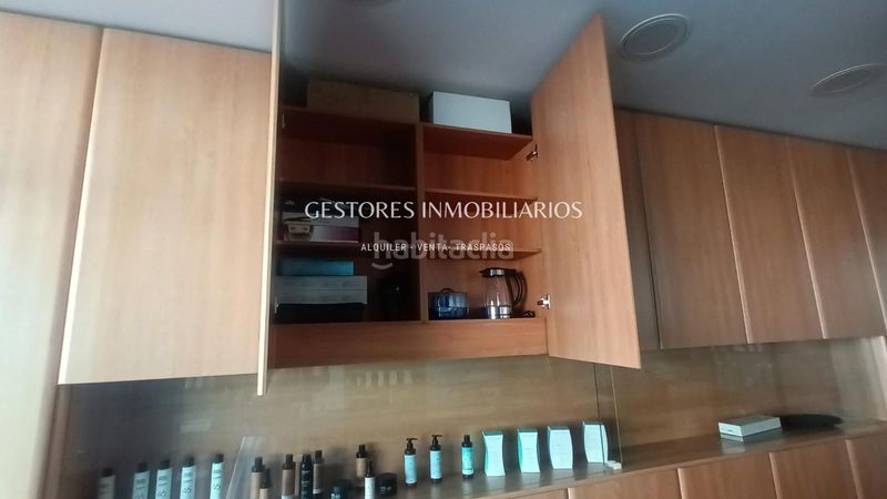 Foto d1a0ec9d-c830-4e46-91f6-30e831ef0549. Local comercial a Zona Nord Alcoi