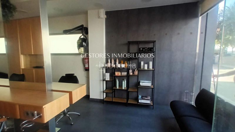 Foto f2b8fc03-e4b3-4077-95dc-0c01d367f964. Local comercial a Zona Nord Alcoi