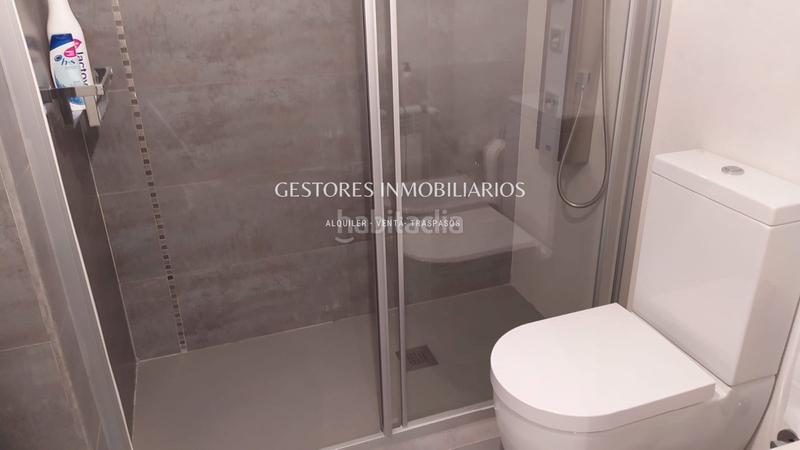 Foto 90a8bd6b-430b-4524-ac54-94e04acedc97. Àtic amb calefacció aparcament a Eixample Alcoi