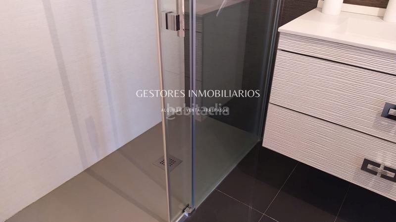 Foto a46d840e-97db-4d3a-86fc-21077bc0cef0. Àtic amb calefacció aparcament a Eixample Alcoi