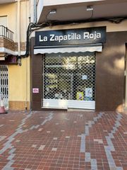 Local commercial  Paseo del comtat. Local comercial en venta en cocentaina y con 60 m2.