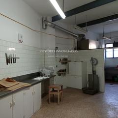 Local Comercial  Ingeniero vilaplana. Se vende local en alcoy, zona eixample