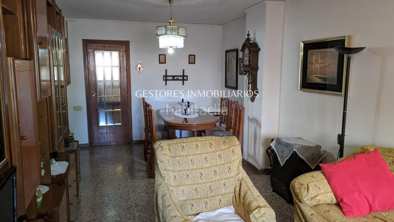 Foto 57c2b177-5d27-4ea6-9f26-5a4820d511e4. Piso se vende piso grande es zona Santa Rosa de alcoy en Alcoi