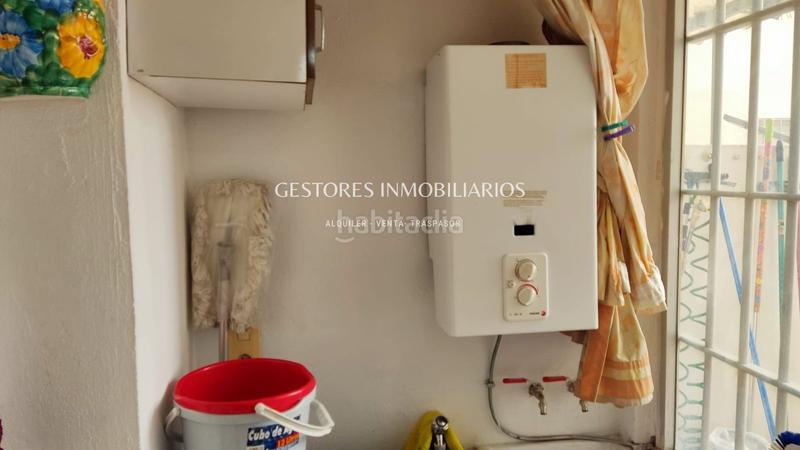 Foto b83a3241-1237-4f63-92fb-6f5d91d5ffae. Piso se vende piso grande es zona Santa Rosa de alcoy en Alcoi