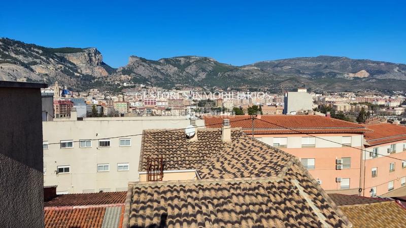 Foto b590788f-920d-4d3d-8824-bde9f8a9e1af. Casa amb calefacció aparcament a Centre-Zona Alta Alcoi