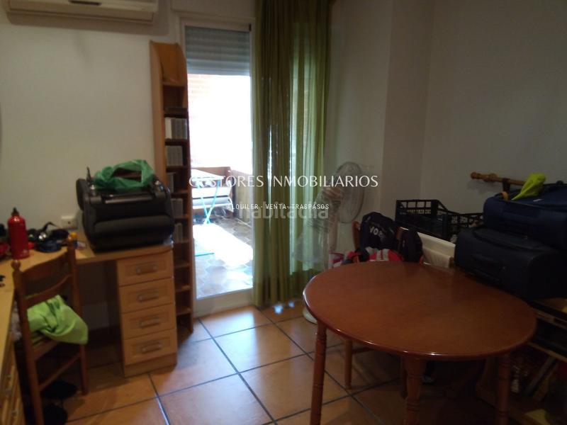 Foto f42da7d5-1c44-4776-9d37-31037fb97702. Ático venta de piso zona centro calle rigobert albors en Alcoi