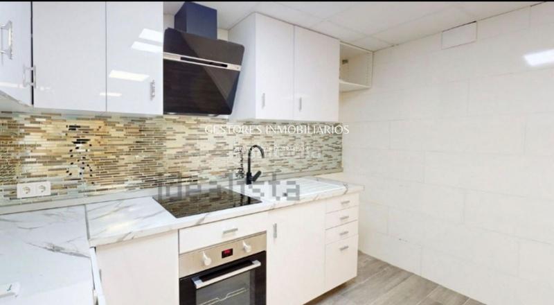 Foto bff3a4f7-53ff-4d0a-a207-410b454d0036. Casa adosada se vende adosado en Cocentaina