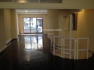 Geschäftsraum  Entenza. Local comercial en zona eixample de alcoy