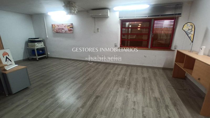 Foto 80a4a883-448a-495d-8f37-381249882726. Local comercial a Centre-Zona Alta Alcoi