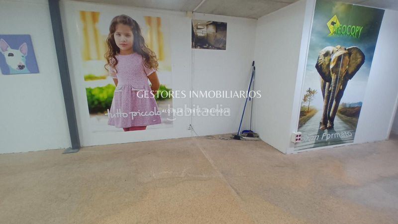 Foto c5971bec-a420-4e0a-bfa9-26d431f169d4. Local comercial a Centre-Zona Alta Alcoi