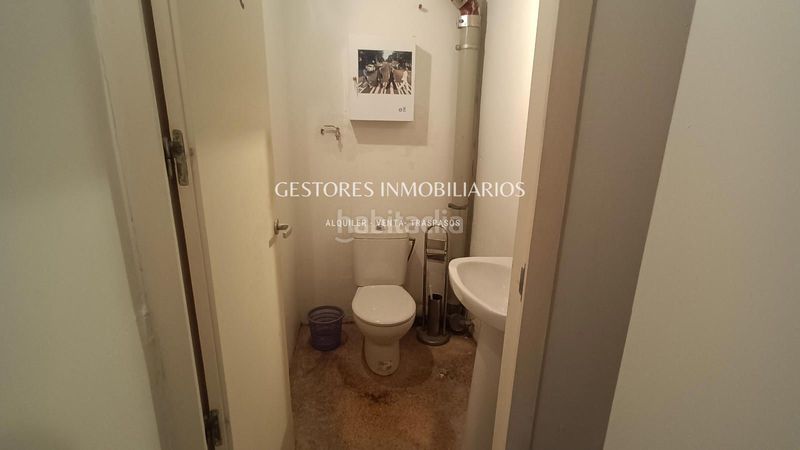 Foto fd361af5-ade8-46c6-9e72-62a945a6abb6. Local comercial a Centre-Zona Alta Alcoi