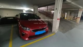 Aparcament cotxe en Eixample. Plaza de garaje zona ensanche