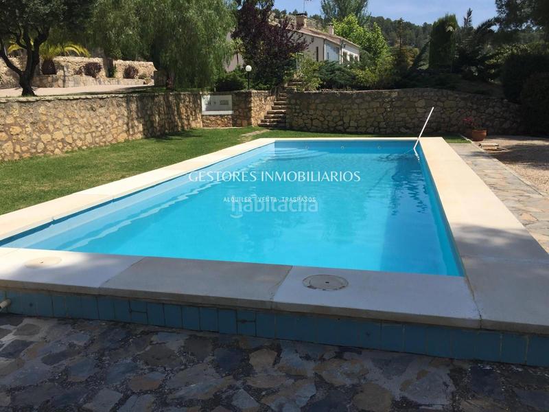 Foto d62d4547-ad94-48a4-a3c3-4f3164cb5265. Chalet se vende chalet en Cocentaina