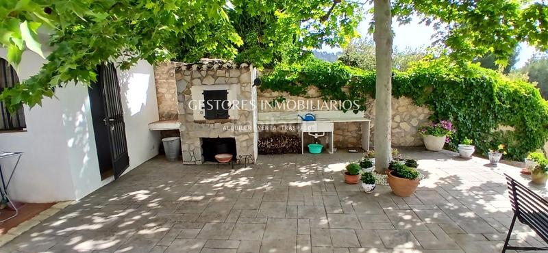 Foto ffeb770d-bc27-4ce2-b54a-171199cf6b3b. Chalet se vende chalet en Cocentaina