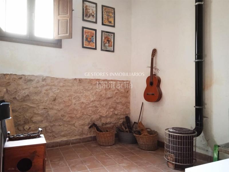 Foto b594b7ed-a0df-4c8d-aee6-28a3a0ff15f8. Xalet a Centre-Zona Alta Alcoi