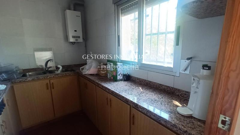 Foto a75d2916-28ff-43f8-ac89-1abe68f78b08. Casa amb piscina a Cocentaina