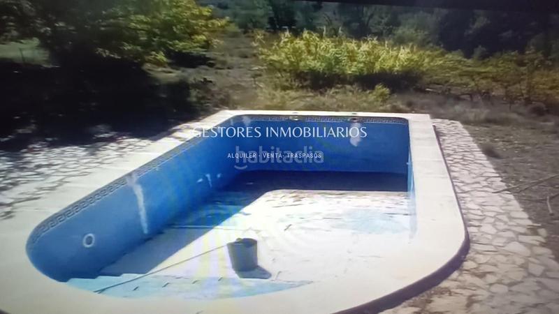 Foto fea52a65-31f5-459c-919a-114a070691a6. Casa amb piscina a Cocentaina