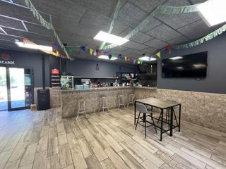 Rent Business premise in Polígono el collet  4. Oportunidad única en el mercado! venta 250000 ,  traspaso y alqu