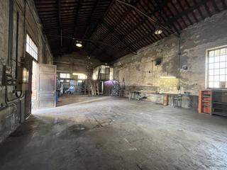 Rent Industrial building in Tallers 2. Haz despegar tu negocio en el polígono can sedo una nave industr