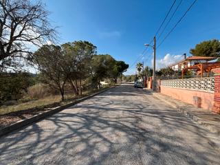 Wohngrundstück in Corona australis 9. Construye tus sueños a solo una hora de barcelona!