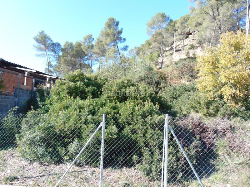 Foto bc4d3b52-9efd-4967-bfb4-94abf7eed4fc. Terrain résidentiel dans del bosc dans Fonollosa
