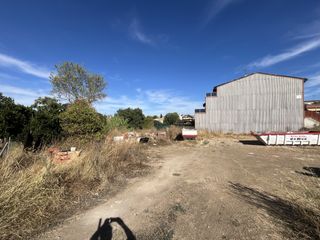 Residential Plot in Pau clarís 34. 50.000   terreno urbano en navarcles  186 m para tu proyecto