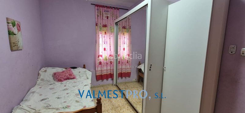 Foto 988e06f3-7bd7-4fb9-8747-7f6e5808661d. Xalet amb piscina a Pedralba