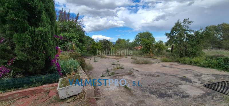 Foto a8e92b85-31c2-4fa3-a341-f86570419ae8. Xalet amb piscina a Pedralba