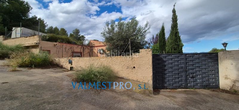 Foto ba580a29-97a1-47d3-be78-ebe512333fad. Xalet amb piscina a Pedralba