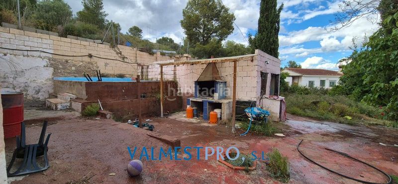 Foto dd1d1b25-8b00-46c0-8742-11c8a7059950. Xalet amb piscina a Pedralba