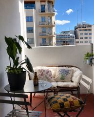 Penthouse  Plaça de rodrigo botet. Ático estudio reformado con terraza en pleno centro de valencia